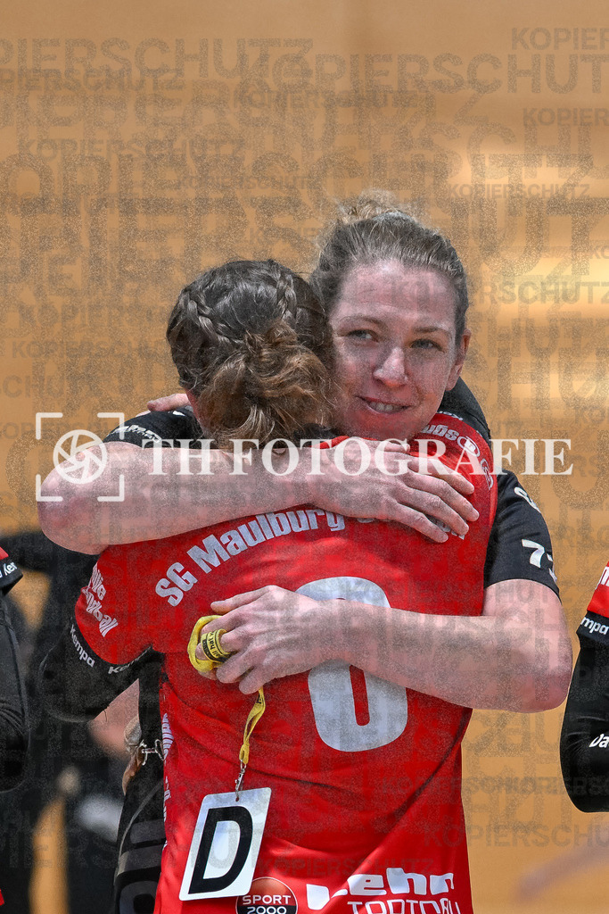 GER, SG Maulburg/Steinen - HB Kinzigtal, Frauen-Handball, Oberliga Suedbaden, 21. Spieltag, Saison 2024/2025, 06.04.2025 | Celina Schick (SG Maulburg/Steinen, #08), Sabrina Gruber (SG Maulburg/Steinen, #71)GER, SG Maulburg/Steinen - HB Kinzigtal, Frauen-Handball, Oberliga Suedbaden, 21. Spieltag, Saison 2024/2025, 06.04.2025Foto: TH Fotografie/Thomas Hess
