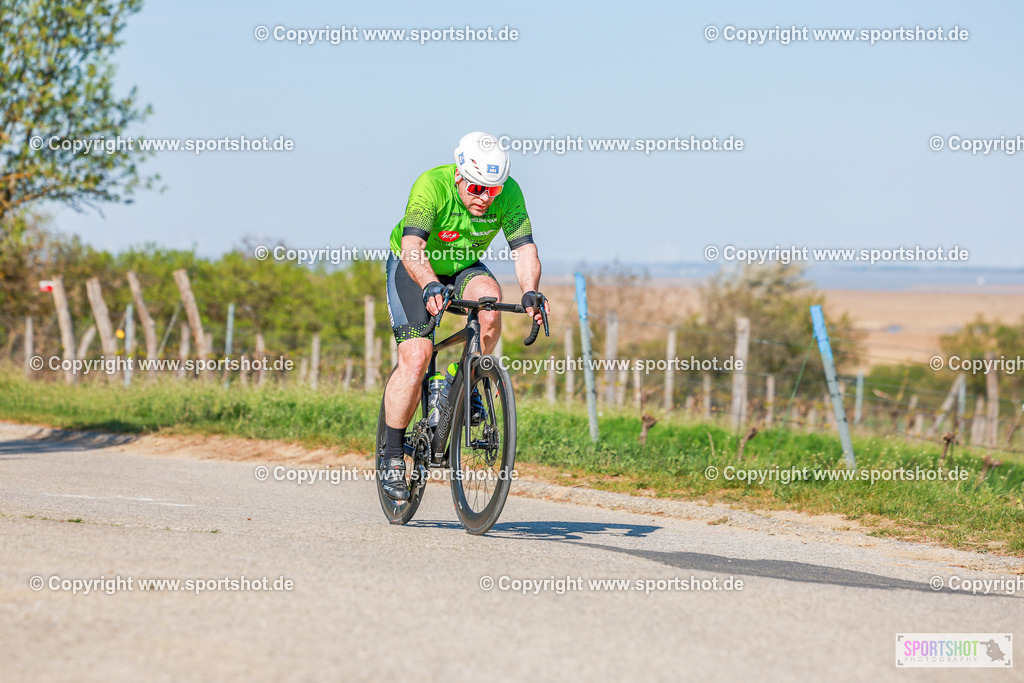 626_AR6_8208 | Neusiedlersee Radmarathon 2026@sportshot_your_pictrs #yourpictures#roadtowm2029 #nrm #neusiedlerseeradmarathon #neusiedlersee #neusiedlerseetourismus #burgenland #mörbisch #nrm26 #burgenlandtourismus #voglundco #poweredbyburgenlandtourismus #radsport #rad #marathon #ucigranfondo #visitburgenland #ucigranfondoworldseries