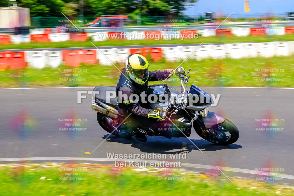 VBK-7994 | Hier findet Ihr Bilder von Touristenfahrten auf der Nürburgring Nordschleife oder von anderen Veranstaltungen die ich besucht habe. Viel Spass beim Durch Schauen 