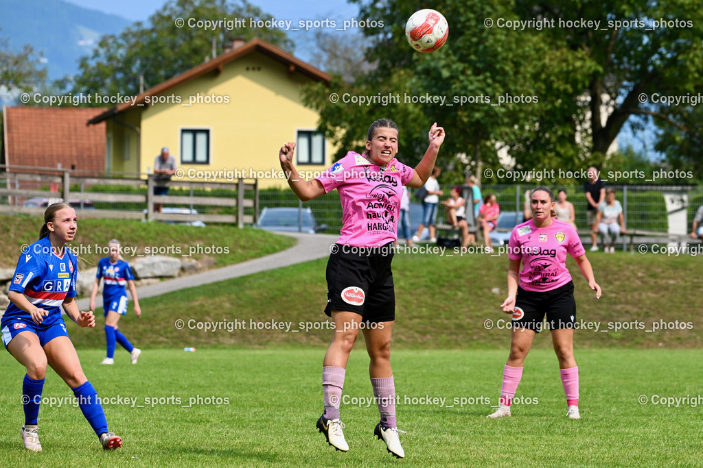 Carinthians Hornets vs. GAK 1902 Frauen | #10 Nadine Kügerl GAK, #9 Alicia Morgenstern Carinthians Hornets, #10 Elisa Ciccarelli Carinthians Hornets, Carinthians Hornets vs. GAK 1902 Frauen, Carinthians Hornets vs. GAK 1902 Frauen am 01.09.2024 in Sachsenburg (Sportplatz Sachsenburg), Austria, (Photo by Bernd Stefan)