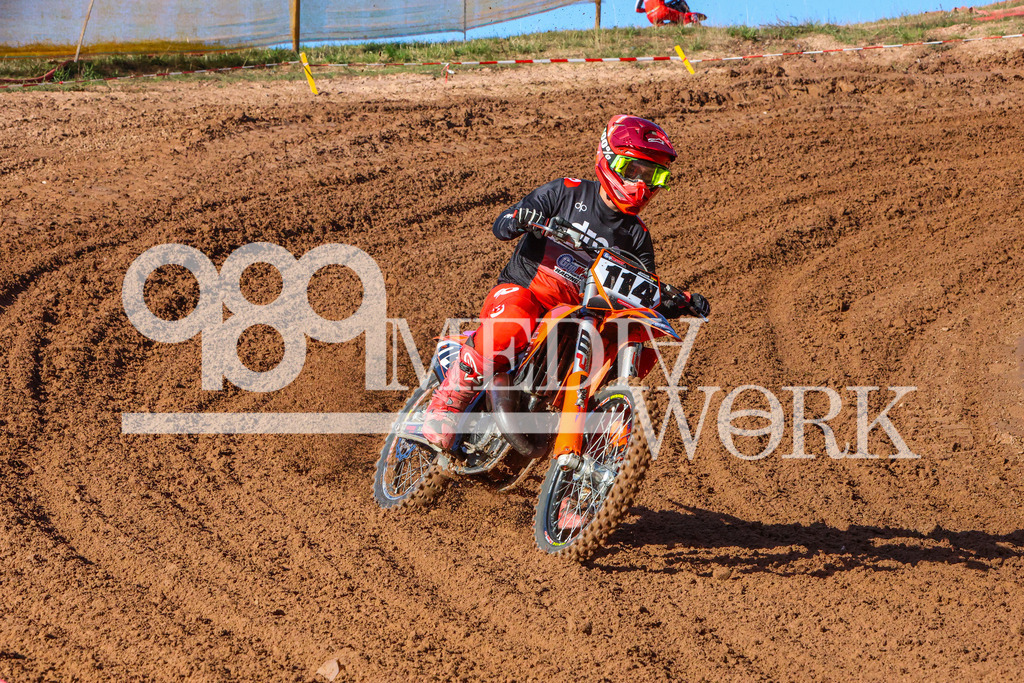 5E6A0389 | 989 MEDIAWORK