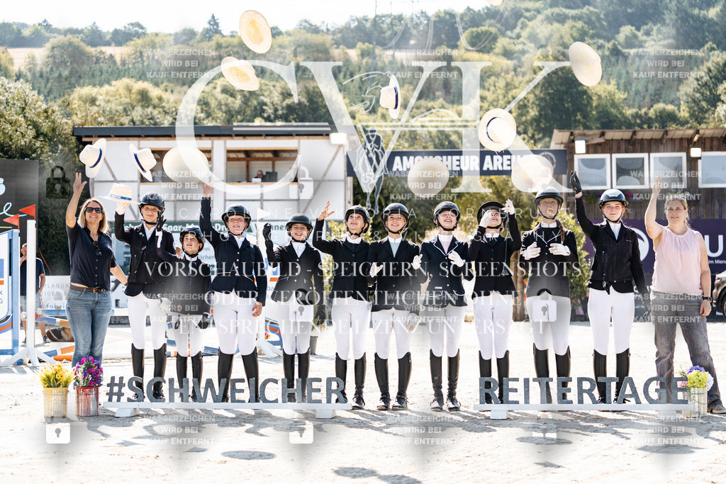 CK904917 | Turnierfotografie Pferdefotografie Trier Rheinland-Pfalz Pferdesport Reitsport Tierfotografie Sportfotografie Pferdevideo Pferdevideografie Equestrianvideography equestrianphotography  - Realisiert mit Pictrs.com