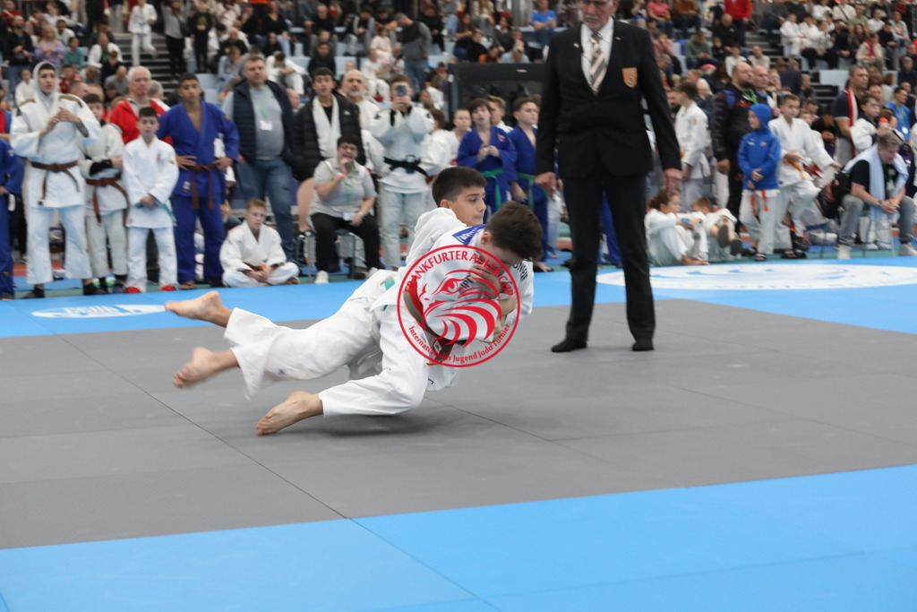 1J7A1792 | Fotos vom Adler Cup - Pictures from Adler Cup

Hier findet Ihr alle Eindrücke und großen Momente der Adler Cup Wochenenden. Here you will find all impressions and great moments of the Adler Cup weekends. - Realisiert mit Pictrs.com