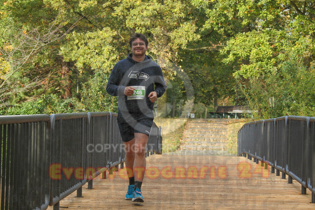 231015_1020_EV4_1433 | Sportfotografie im Rhein-Sieg Kreis, Köln, Bonn, NRW, Rheinland Pfalz, Hessen, etc. Unser Tätigkeitsfeld umfasst den Laufsport vom Volkslauf über den Marathon, Duathlon, Triathon bis zum Ultralauf wie Kölnpfad Ultra oder Schindertrail.