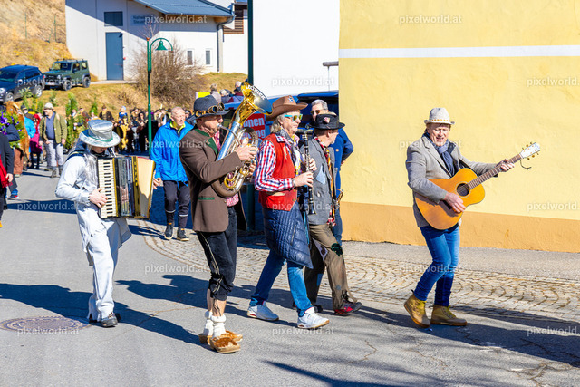 Bärentreiben in Steuerberg | Bildershop von pixelworld.at - Realisiert mit Pictrs.com