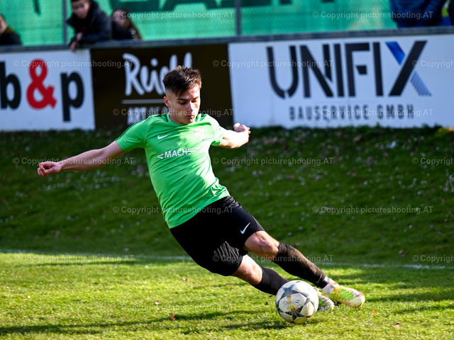 pictureshooting.AT-20220410-0010 | Khamzat Chakayev (ASK), ASKÖ Doppl-Hart (grün) gegen Union Puchenau (weiss), Sport, 1. Klasse Mitte, Fußball OÖ /Foto: pictureshooting.AT/Albert Mikovits Datum 20220410