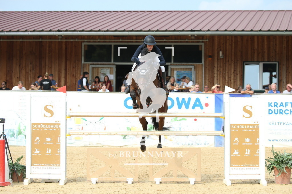DL2Q8535 | Willkommen bei Brunnmayr - Design & Fotografie – Ihrem Spezialisten für Reitturniere und Pferdeveranstaltungen in Oberösterreich, Salzburg und Bayern! Seit über 17 Jahren sind wir leidenschaftlich dabei.
