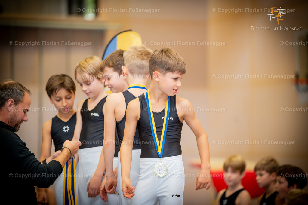 Promo-436 | "Fussifoto.com – Ihr Ansprechpartner für hochwertige Fotografie! Entdecken Sie kreative Bilder und professionelle Dienstleistungen. Kontaktieren Sie uns für Ihre Projekte!"