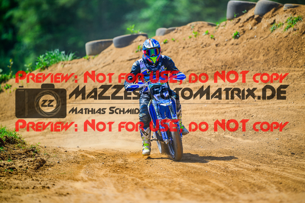 MaZZes_FotoMatrix_240511_6007705_2463 | UE40