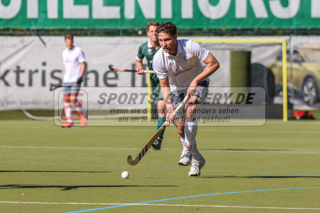 MJ_2022-09-25_HTCU-Alster-28 | Maximilian Schnepel (Club an der Alster #4), Uhlenhorst Mülheim - Club a. d. Alster am 25.9.2022 im Waldstadion, Mülheim a. d. Ruhr