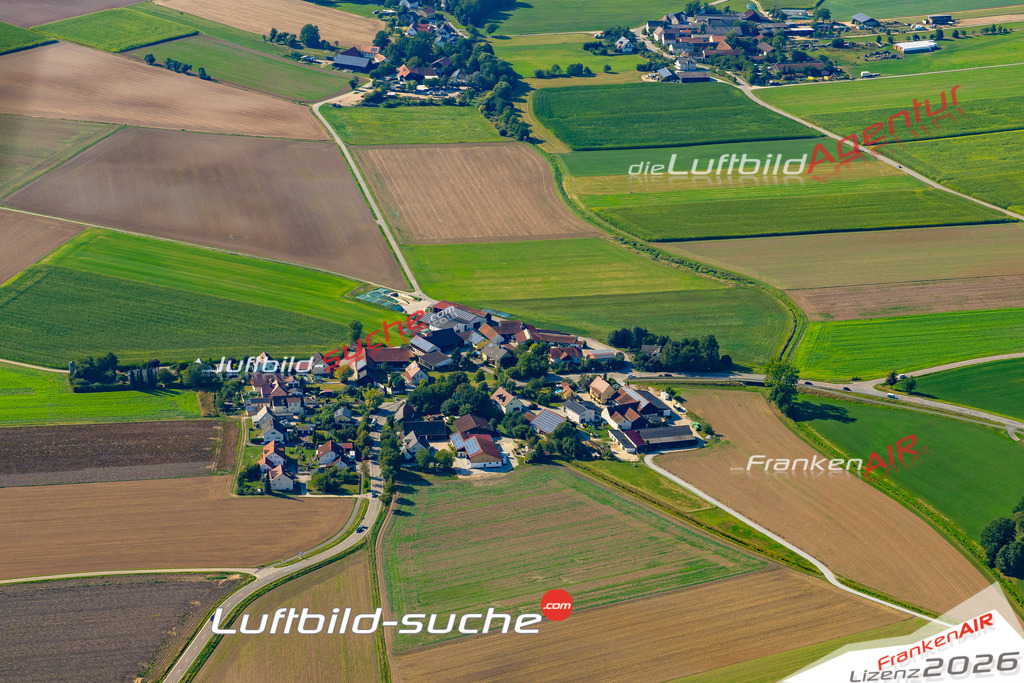 Das Luftbild zeigt : Grafenricht Stulln - Die Luftaufnahme wurde 2024 vom UL-Flugzeug aus erstellt ( keine Drohne ) - Hochauflösende Luftaufnahme - Für grossformatige Ausdrucke geeignet. Die Geschenkidee !Mit Lizenz und Bildrechte bestellbar