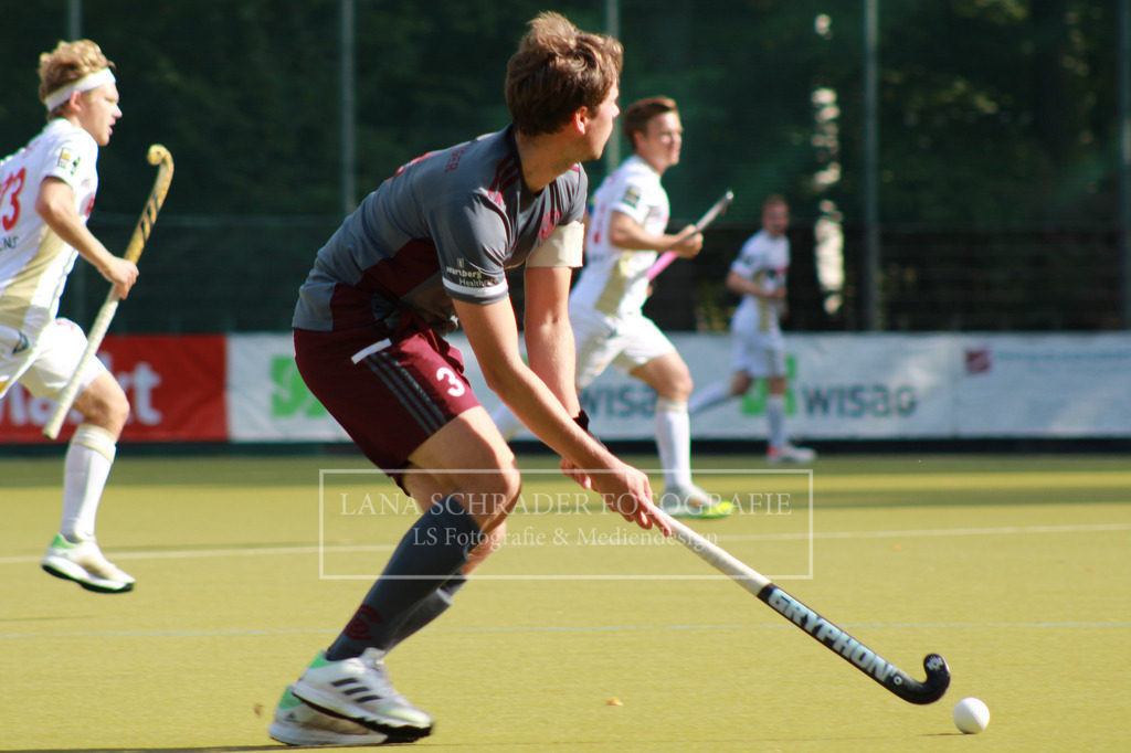 Rot - Weiß Köln - Münchner SC 25.09.22-11 | lanaschraderfotografie - Realisiert mit Pictrs.com