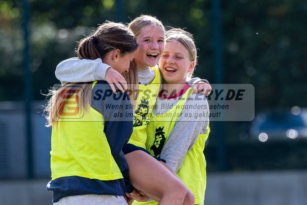 SFE_20231021_0176 | Deutsche Meisterschaft Weibliche U16 Halbfinale Uhlenhorst Mülheim - Berliner HC am 21.10.2023 in Köln (Düsseldorfer Hockeyclub 1905 e.V.), Photo: Stephan Fehrmann 2023 (Sports-Gallery)