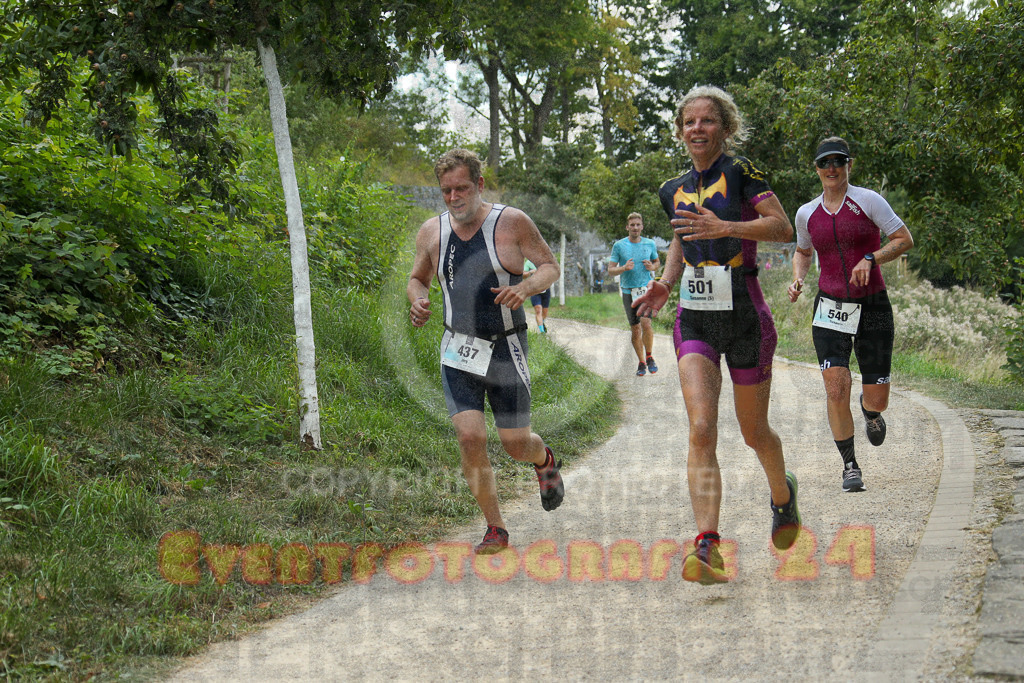 250824_1407_EX1_5017 | Sportfotografie im Rhein-Sieg Kreis, Köln, Bonn, NRW, Rheinland Pfalz, Hessen, etc. Unser Tätigkeitsfeld umfasst den Laufsport vom Volkslauf über den Marathon, Duathlon, Triathon bis zum Ultralauf wie Kölnpfad Ultra oder Schindertrail.