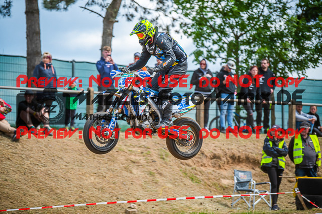 MaZZes_FotoMatrix_220528_3995 | Fotograf Mathias Schmid
Sportfotograf,
Eventfotograf,
Hochzeitsfotograf,
Portraitfotograf