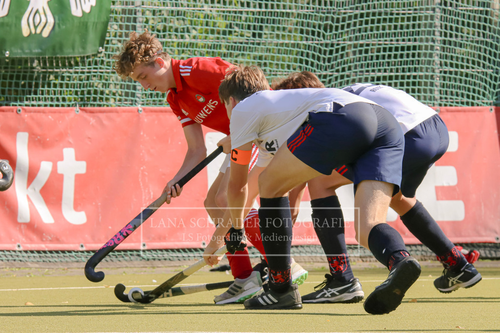 MU16 Regionalliga WDM HF RWK-DHC 21.09.24 Köln_37 | lanaschraderfotografie - Realisiert mit Pictrs.com
