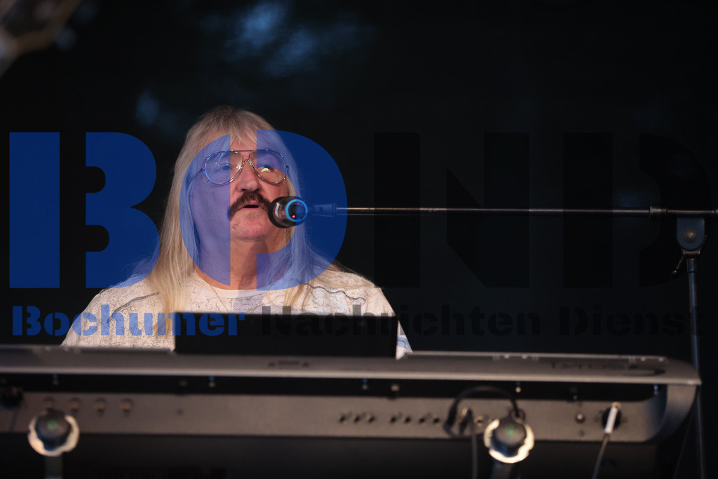 jm_wurst_20240530_1733 | bond - Realisiert mit Pictrs.com