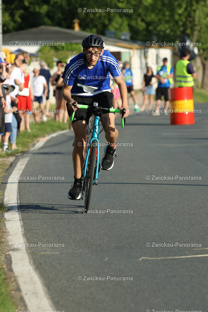 Tag 1 Rad Klein-101 | Urban. Natur. Panorama. Luftbild. 
Der Bildershop für aufregende Perspektiven!
Für Deko, Wandbild und Kalender!
Wir bringen LED-Bilder zum Leuchten!
