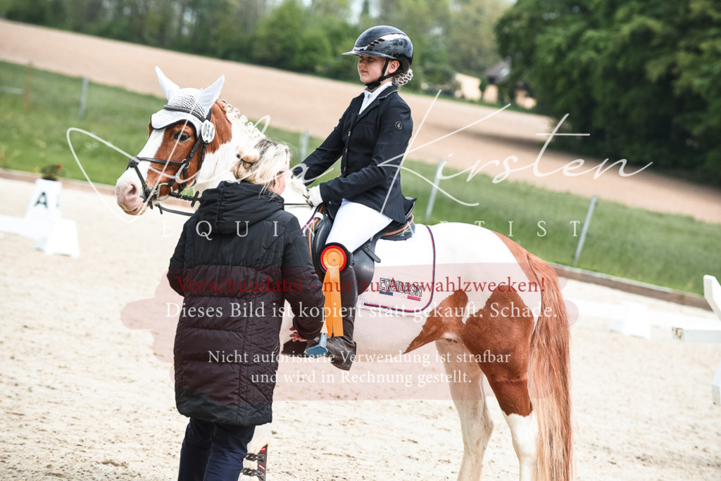 20230518_JK-Röhrsdorf-10-847 | Pferde- und Turnierfotografie in Westsachsen. Pferdeportraits, Auftragszeichnungen und intuitive Kunst.