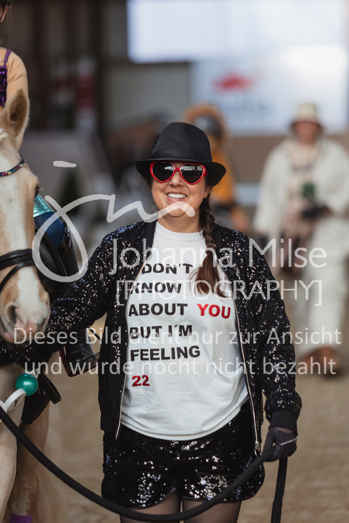 250316_HF-Schwm_Fuehrzuegel-108 | Deine schönsten Turniermomente als professionelle Fotos! Entdecke hochwertige Pferdesport-Fotografie im Online-Shop. Jetzt Fotos finden & bestellen!