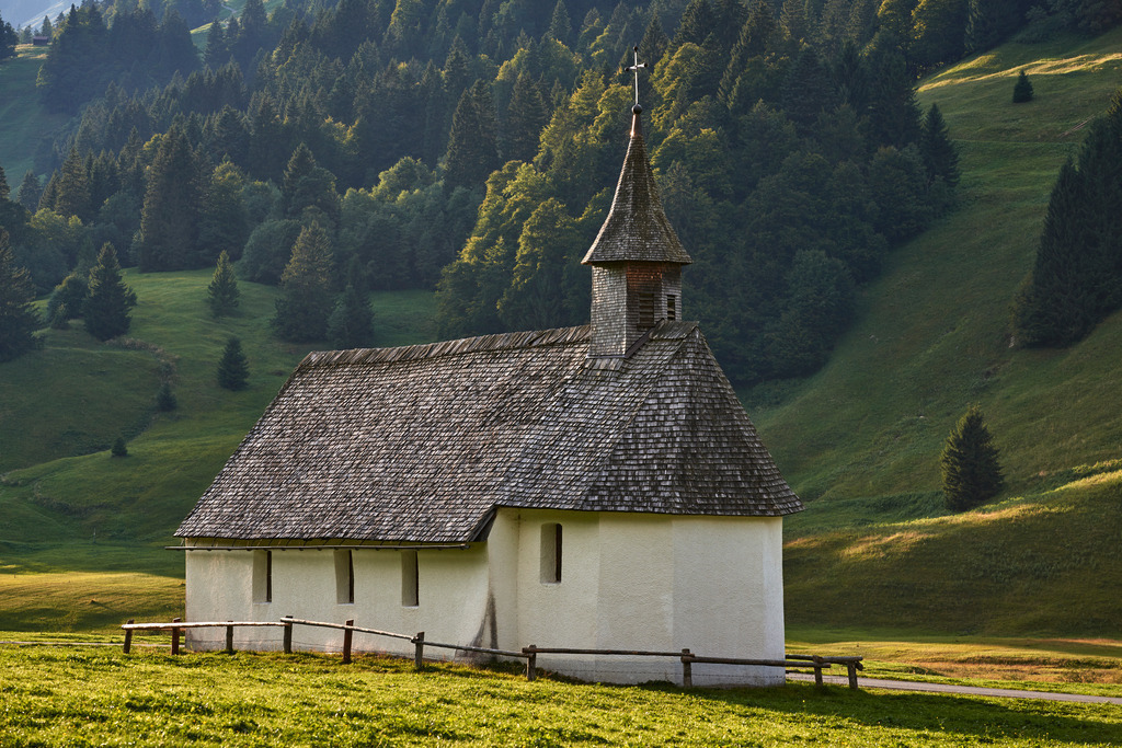 Kapelle | Schoenenbach, Austria - September 08, 2015: Kapelle. - Realisiert mit Pictrs.com