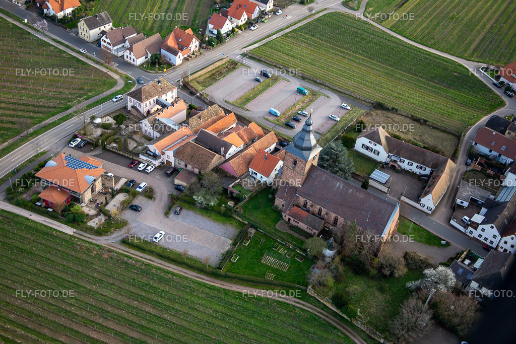 Das Weinhaus - Vinothek Meßmer, Ritterhof zur Rose http://www.ritterhofzurrose.de/ https://www.endlichwein.net/ | Luftbild: Das Weinhaus - Vinothek Meßmer, Ritterhof zur Rose http://www.ritterhofzurrose.de/ https://www.endlichwein.net/ in Burrweiler im Bundesland Rheinland-Pfalz in Deutschland. Foto: IMG_140039.jpg vom 14.03.2024 durch ©2025 Werner Riehm fly-foto.de/copyright - Realisiert mit Pictrs.com