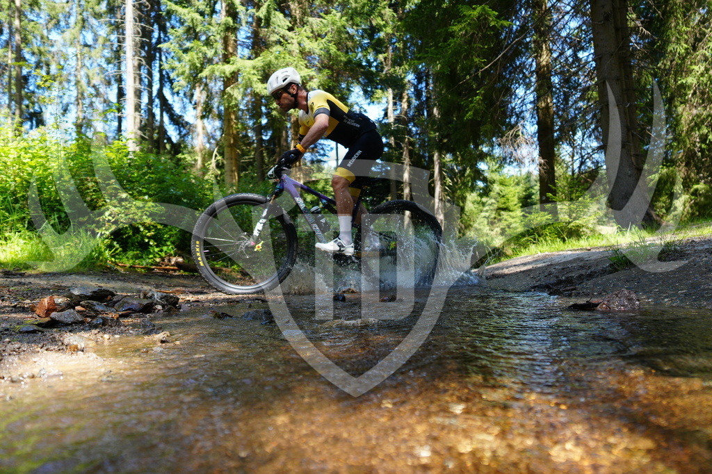 FC604576 | Fotogalerie der Treibjagd im Dunkelwald - Dein MTB Etappenrennen im Erzgebirge - Realisiert mit Pictrs.com