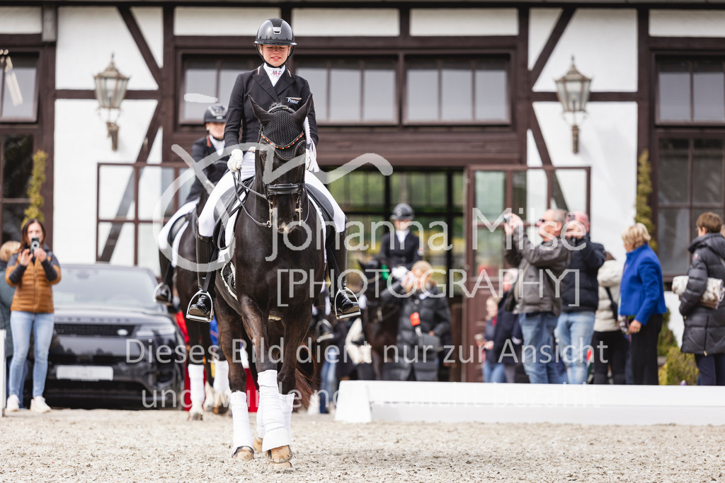 260412_Kronberg_S-Dressur-644 | Deine schönsten Turniermomente als professionelle Fotos! Entdecke hochwertige Pferdesport-Fotografie im Online-Shop. Jetzt Fotos finden & bestellen!