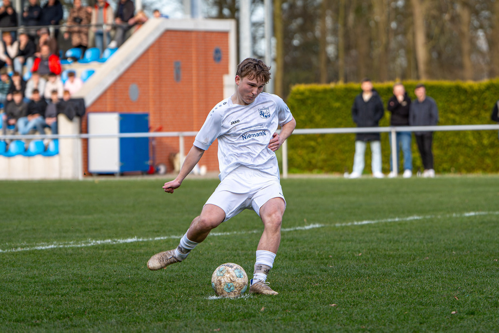 Fußball I Herren I Saison 2025-2026 I Halbfinale Kreispokal VEC I  BW Langförden - TV Dinklage II I 19826 | jns.sportfotos - Realisiert mit Pictrs.com