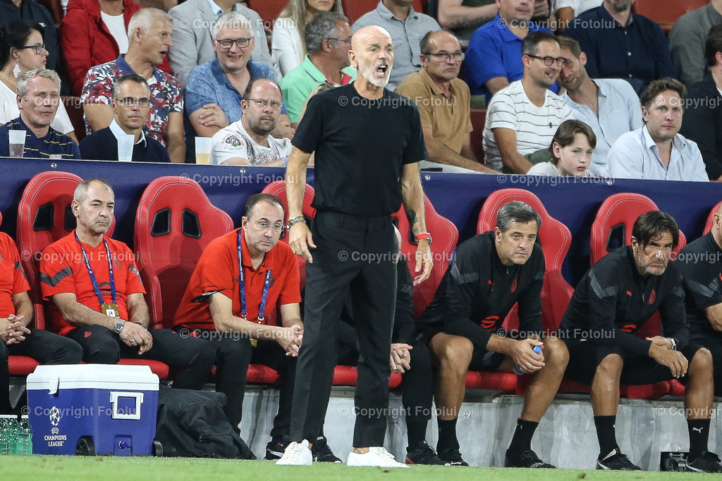 A_LUI_20220906_0031 | SPORT FUSSBALL CHAMPIONS LEAGUE FC RED BULL SALZBURG VS AC MILAN
I
M BILD: Stefano Pioli ( AC Mailand )


FOTO:FOTOLUI/UW