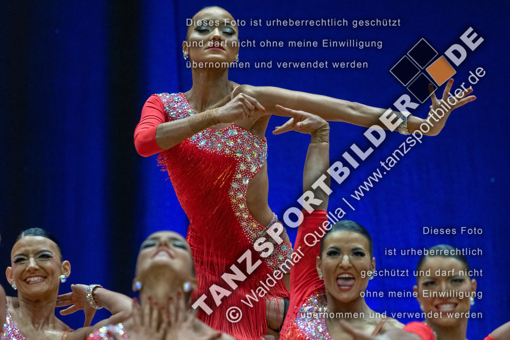 20230114-12189 | Hier finden Sie Tanz Bilder vom Latein und Standard Formationen tanzen. Sportbilder vom Tanzsport. Schöne Fotos und von Weltmeisterschaft, Europameisterschaft, Bundesliga, Regionalliga, Oberliga und Landesliga sowie von GOC Stuttgart, DanceComp, WM Bremen