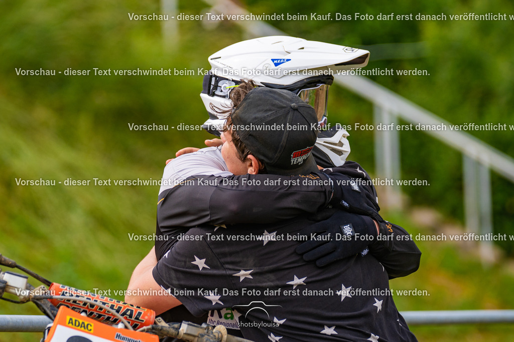20260607_MSCParmen-1620 | Sportfotografin aus Berlin-Brandenburg mit Fokus auf Motocross. Ich halte deine sportliche Leistung und echte Emotionen auf und neben der Strecke professionell fest. Entdecke die Fotos von deinem Rennen und bestelle sie direkt hier im Shop.