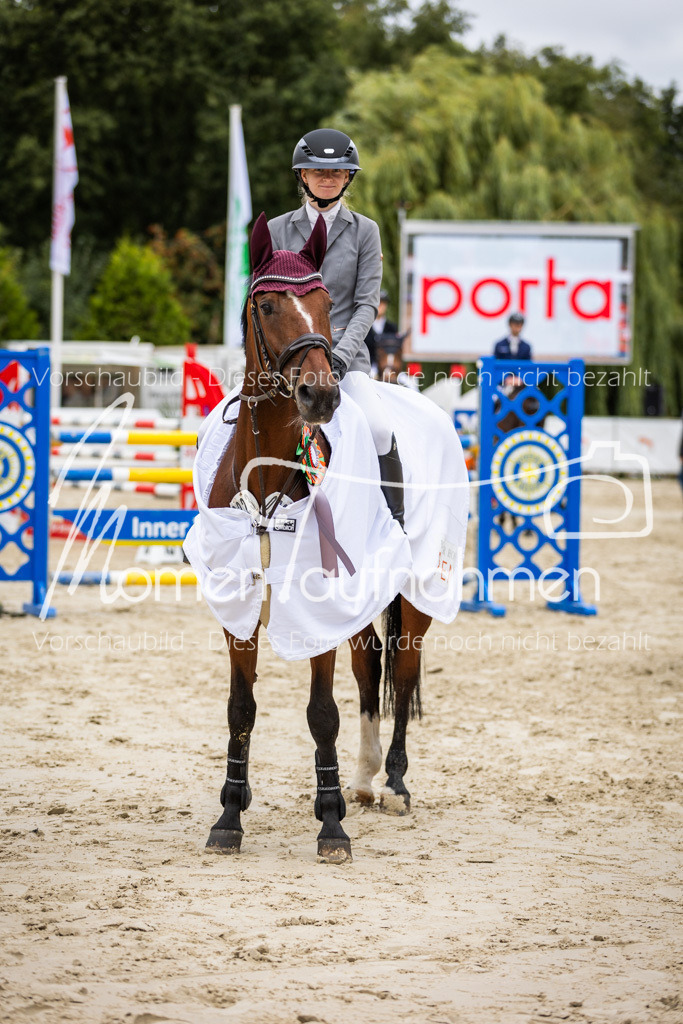 BHO-2PhSpr-M-5-2430 | MomenTaufnahmen Pferdesportfotos