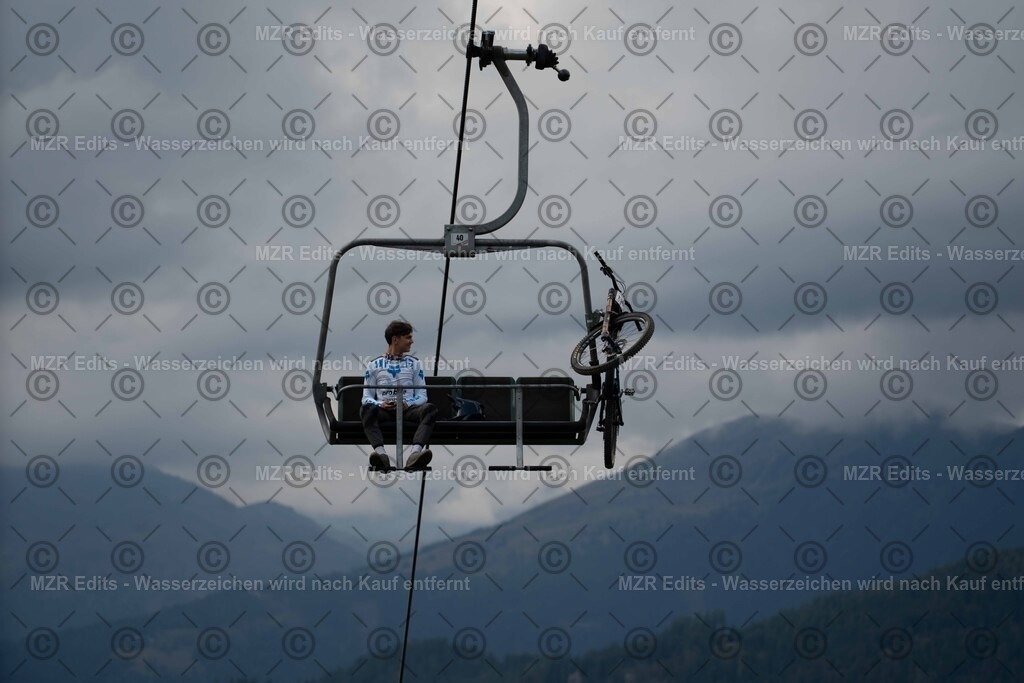 x-465 | mzredits - Realisiert mit Pictrs.com