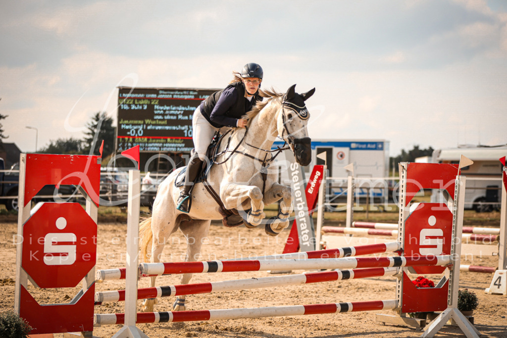 01.FrSpE00179 | Leoni Ertmer Photography - Realisiert mit Pictrs.com