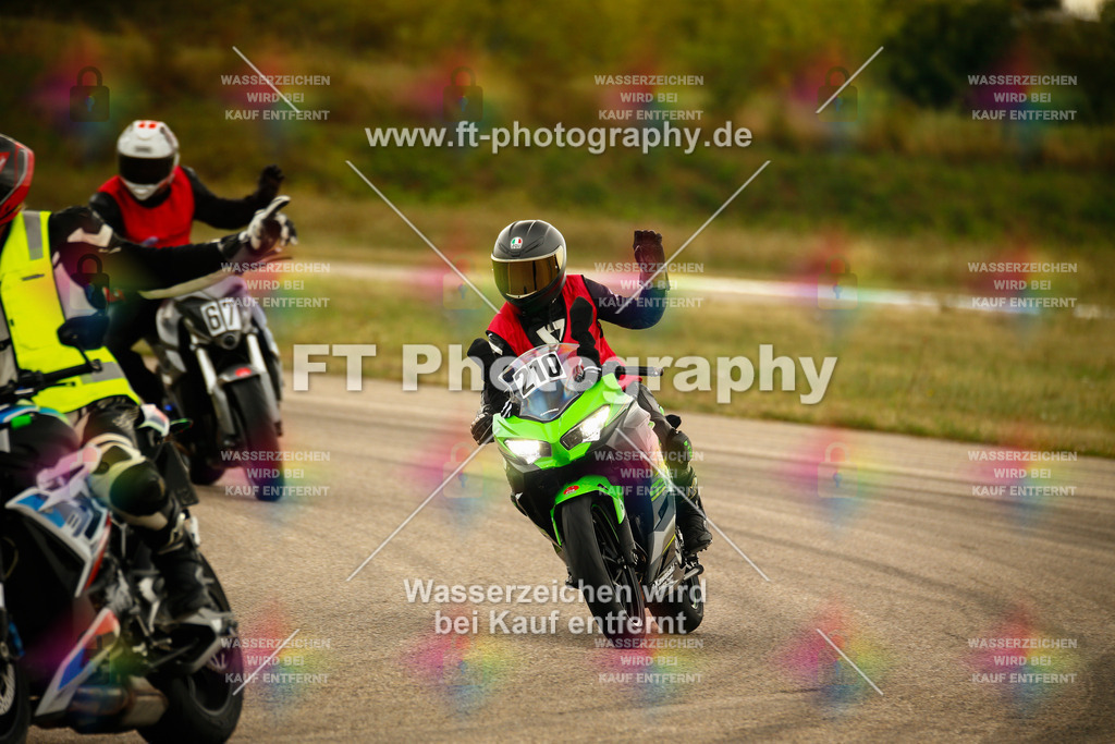 _MOT7774 | Hier findet Ihr Bilder von Touristenfahrten auf der Nürburgring Nordschleife oder von anderen Veranstaltungen die ich besucht habe. Viel Spass beim Durch Schauen 