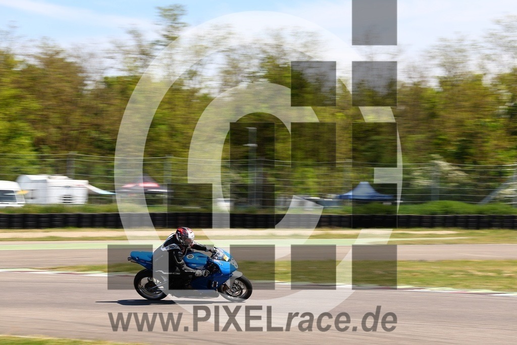 0080-20260426_02699 | Schöne Erinnerungen an spannende Momente - das festzuhalten ist unser Job. PIXELrace.de ist seit 2003 auf den Rennstrecken Europas unterwegs um die Action draußen beim Fahren und die wunderbare Stimmung imm Fahrerlager für euch einzufangen.