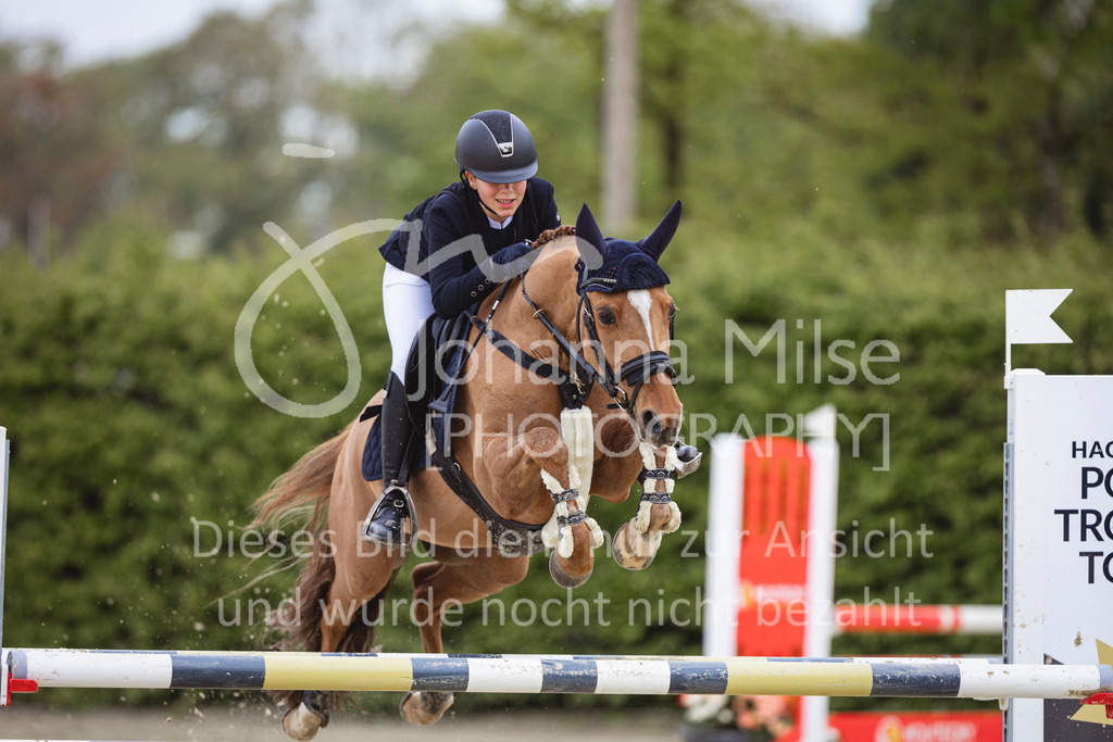 240426_Olfen-Vinnum_PonyTrophy-208 | Deine schönsten Turniermomente als professionelle Fotos! Entdecke hochwertige Pferdesport-Fotografie im Online-Shop. Jetzt Fotos finden & bestellen!