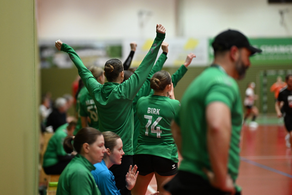 Handball I Frauen I Saison 2024-2025 I 2. Bundesliga I 11. Spieltag I SV Werder Bremen - HSV Solingen-Gräfrath 76 | Der Sportfotograf. - Realisiert mit Pictrs.com