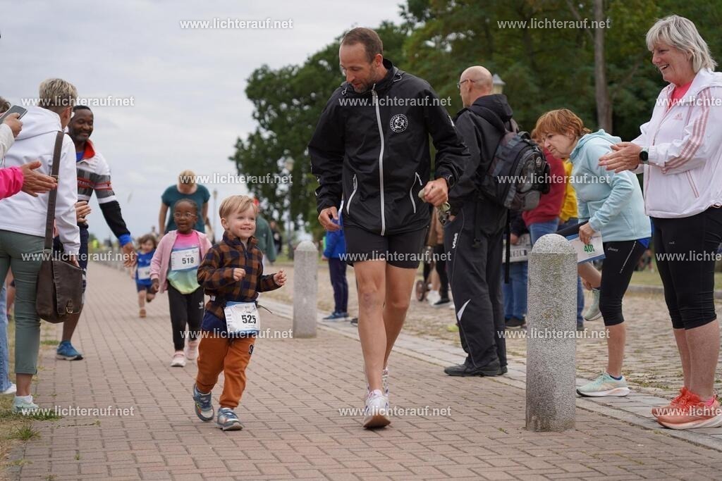 DSC05104 | Lichterlauf  - Realisiert mit Pictrs.com