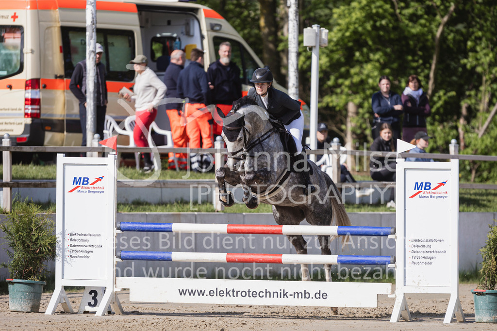 250503_SpengeW_A2-Spr-664 | Deine schönsten Turniermomente als professionelle Fotos! Entdecke hochwertige Pferdesport-Fotografie im Online-Shop. Jetzt Fotos finden & bestellen!