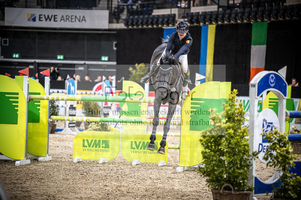 DOS_2571 | Entdecke hochwertige Reitturnierfotos von Foto Oger. Professionell, emotional und authentisch – jetzt Lieblingsmomente im Shop bestellen.Deutschlandweite Turnierfotografie. - Realisiert mit Pictrs.com