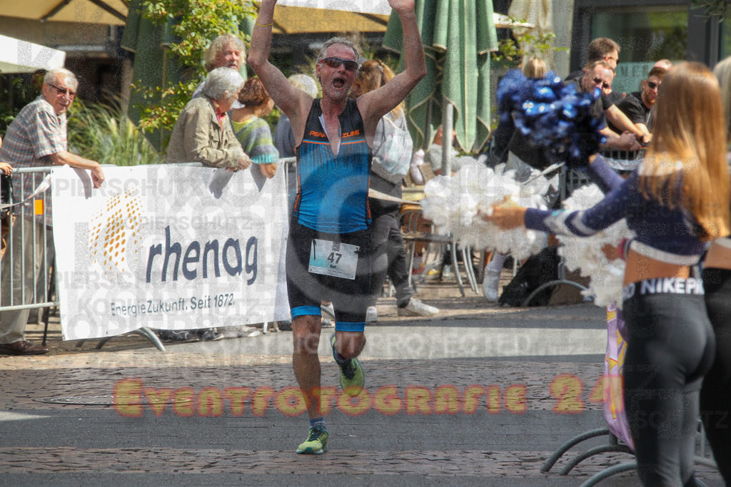 250824_1243_EV4_9422 | Sportfotografie im Rhein-Sieg Kreis, Köln, Bonn, NRW, Rheinland Pfalz, Hessen, etc. Unser Tätigkeitsfeld umfasst den Laufsport vom Volkslauf über den Marathon, Duathlon, Triathon bis zum Ultralauf wie Kölnpfad Ultra oder Schindertrail.