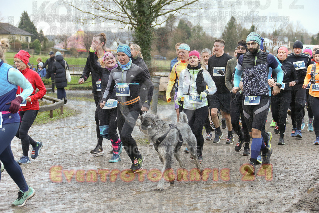 241208_0926_EX1_3738 | Sportfotografie im Rhein-Sieg Kreis, Köln, Bonn, NRW, Rheinland Pfalz, Hessen, etc. Unser Tätigkeitsfeld umfasst den Laufsport vom Volkslauf über den Marathon, Duathlon, Triathon bis zum Ultralauf wie Kölnpfad Ultra oder Schindertrail.