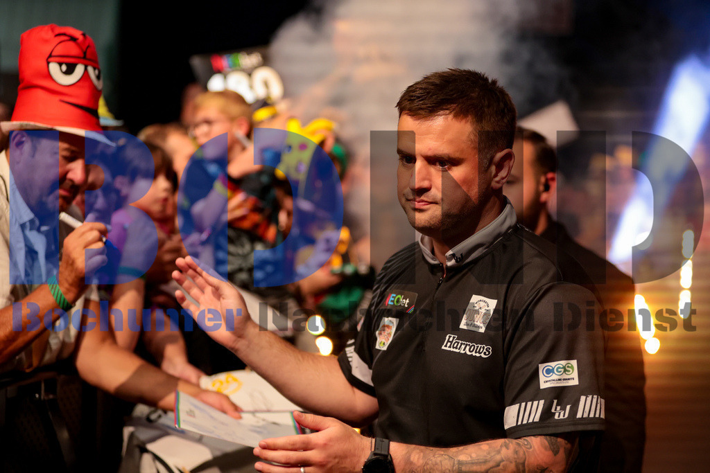 PDC European Darts Open 2024 | {headline}(Foto: Sebastian Sendlak / BOND) - Realisiert mit Pictrs.com