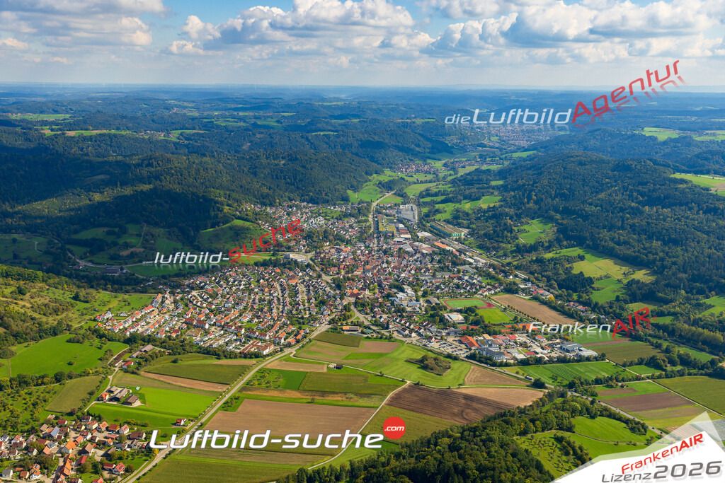 Luftaufnahme von  Sulzbach an der Murr - Die Luftaufnahme wurde 2025 vom UL-Flugzeug heraus erstellt ( keine Drohne ) - Hochauflösende Luftaufnahme - für professionelle Ausdrucke geeignet. Die Geschenkidee !Mit Lizenz und Bildrechte bestellbar