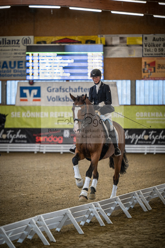 DOS_0101 | Entdecke hochwertige Reitturnierfotos von Foto Oger. Professionell, emotional und authentisch – jetzt Lieblingsmomente im Shop bestellen.Deutschlandweite Turnierfotografie. - Realisiert mit Pictrs.com