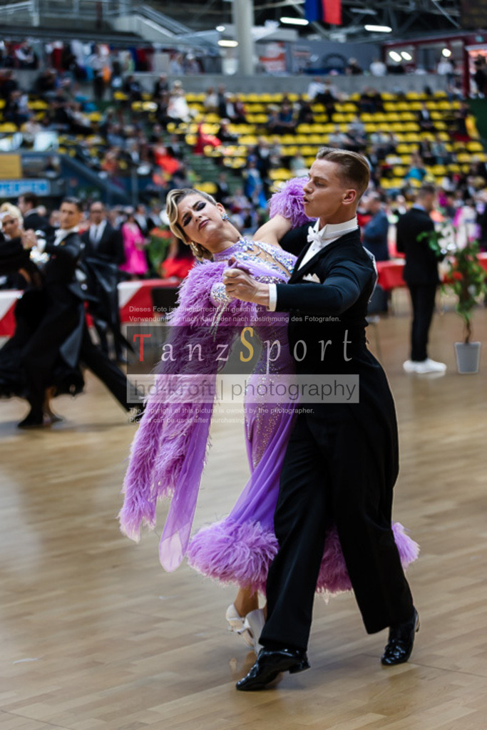 20250517_HessenTanzt_WDSF_IntOpen_Std_0978 | Tanzsportbilder, Standardtanz, Lateintanz, WDSF, DTV, LTVB, dancecomp, goc, hessen tanzt, blaues band der spree, walzer, tango, wiener walzer, slowfox, quickstepp, samba, rumba, cha-cha-cha, paso doble. jive, hd-kroft photography, turniertanzsport