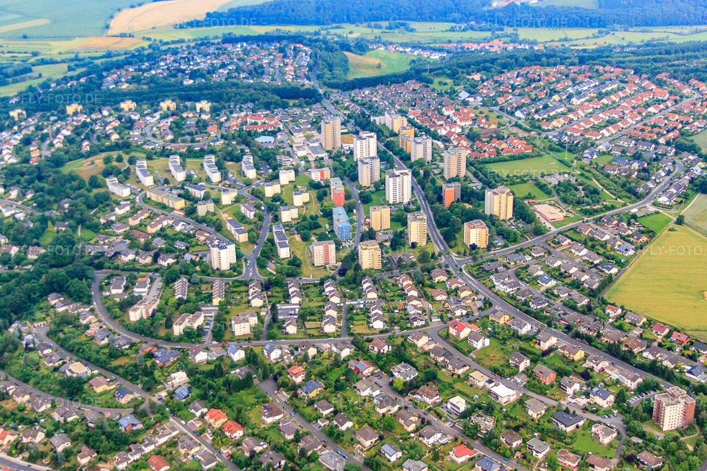 Luftbild: Wohnhochhäuser an der Adenauerstraße im Ortsteil Aschenberg in Fulda im Bundesland Hessen in Deutschland. Foto: IMG_68442.jpg vom 21.06.2014 durch Werner Riehm/FLY-FOTO.de