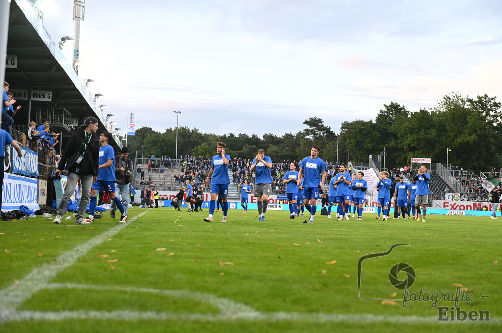 SV Meppen-VfB Lübeck | Herren Regionalliga Nord; SV Meppen (blau)-VfB Lübeck (weiß) am 01.08.2025 in Meppen (Hänsch-Arena), Photo: Philip Eiben 2025 - Realisiert mit Pictrs.com